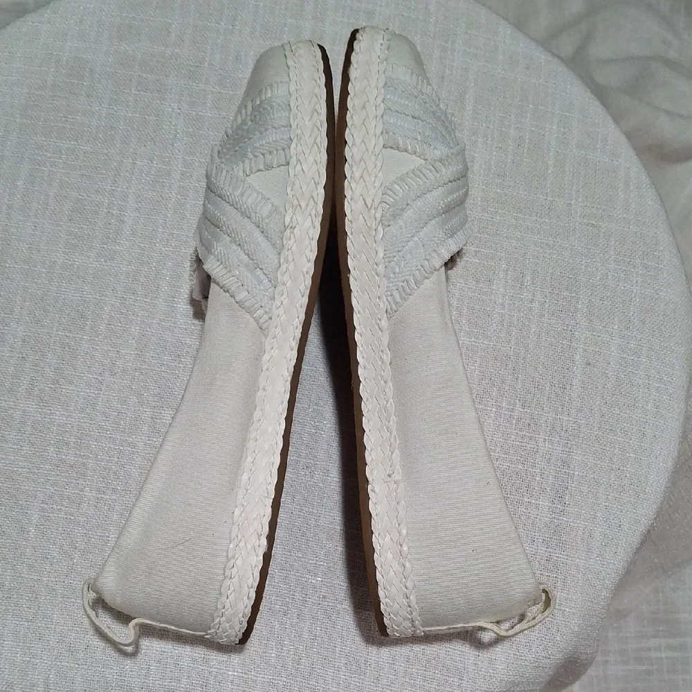 UGG elegant cream